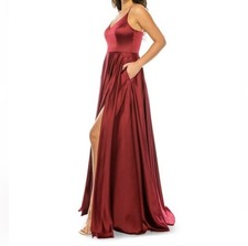 Windsor Burgundy Satin Long Dress Gown, Adjustabl spaghetti straps, Size 5/6