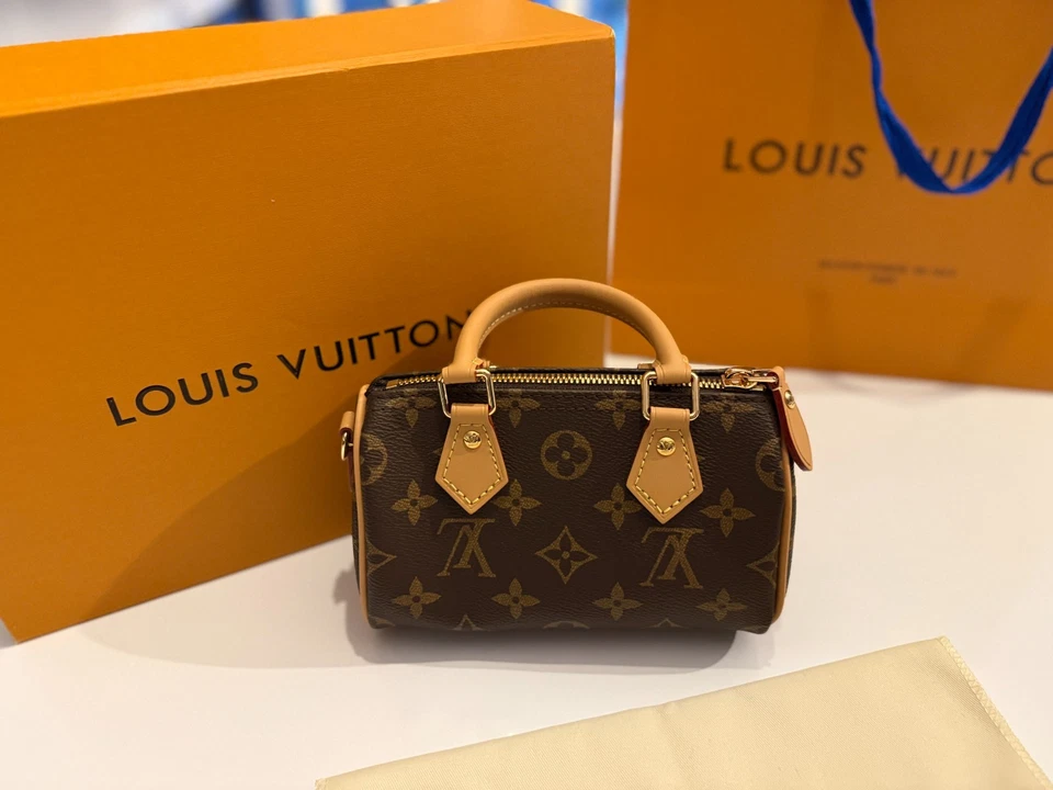 Louis Vuitton Nano Speedy • Excellent État - Photo 2/4