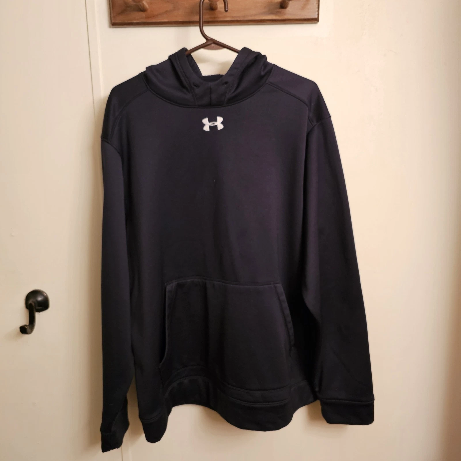 Under Armour Men's Athletic Performance Hoodie Black Fleece Size 2xl