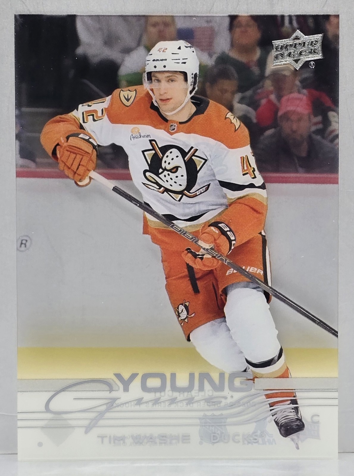 2025-26 Upper Deck Series 1 - Young Guns Tim Washe #206 Clear Cut (RC)