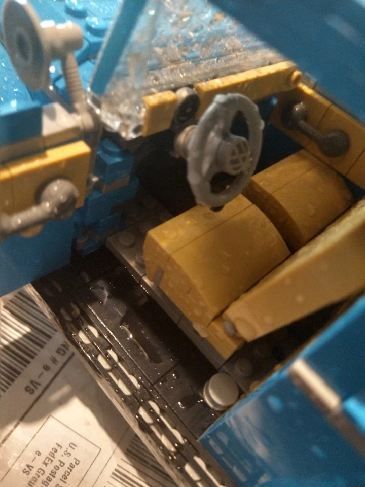 Lego Creator Expert Volkswagen Beetle - 10252 (Retired) no box - Image 4 of 4