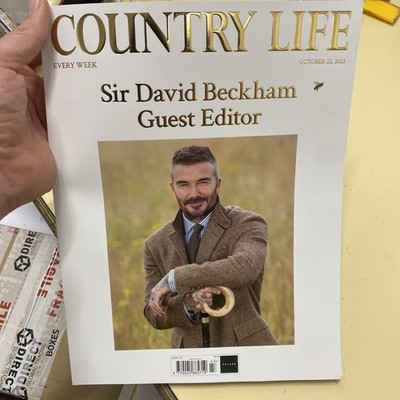 COUNTRY LIFE MAGAZINE 22 OCTOBER 2025 ~ GUEST EDITOR SIR DAVID BECKHAM ~ NEW ~