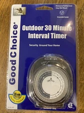 24 Hour Mechanical Outdoor Timer with 3-Prong Outlet. Good Choice Cat No 607