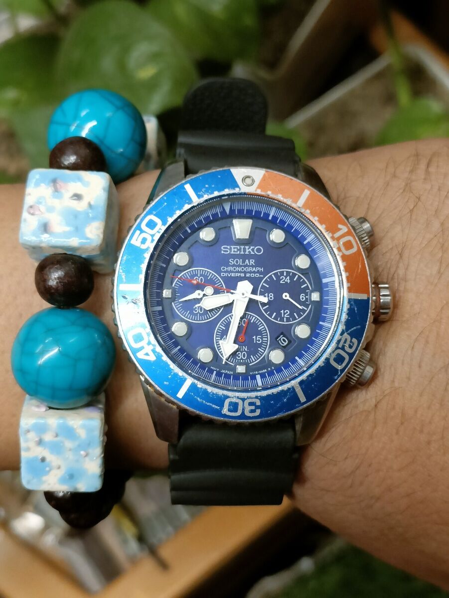 AUTHENTIC SEIKO SOLAR CHRONOGRAPH AIR DIVER'S QUARTZ MEN'S PEPSI V175-0AD0 WATCH
