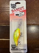 Pre-Pradco Bandit 300 - Lg. Red Pack w/ Triple Grip - Chart. Grey Crawfish  300G