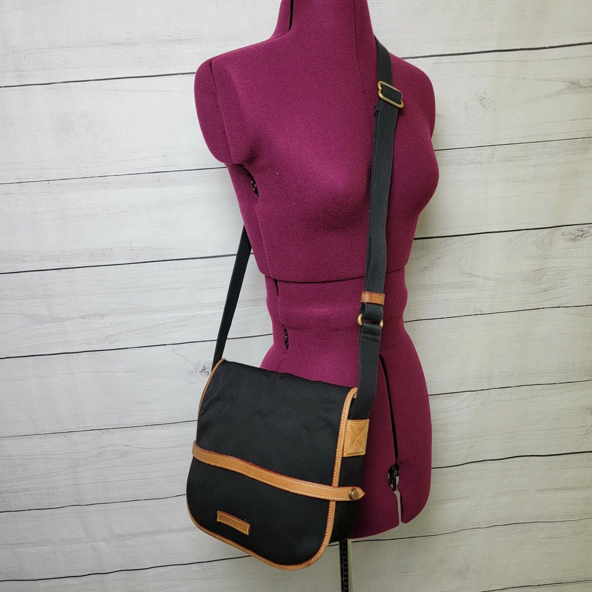Dooney and bourke messenger bag sales
