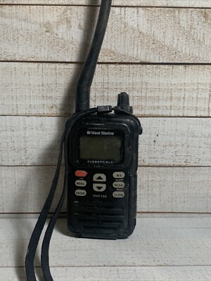 Radio VHF Marine West Marine VHF150 – Étanche (submersible) – Testée