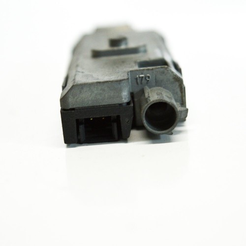 Amplificador Antena AUDI A3 8P1 8P0035225B 2.0 Gasolina 110kw 2004 2842886 - Imagen 5 de 5