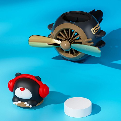 Car Air Freshener Bear Pilot Rotating Propeller Air Outlet Fragrance Diffuser - Foto 7 di 13