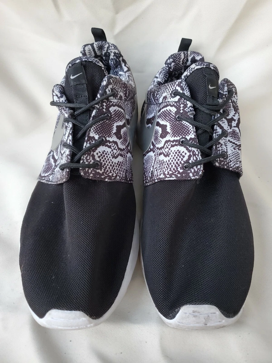 Nike Roshe One Print Snakeskin NSW Running Black Silver Women 12 Men 10.5