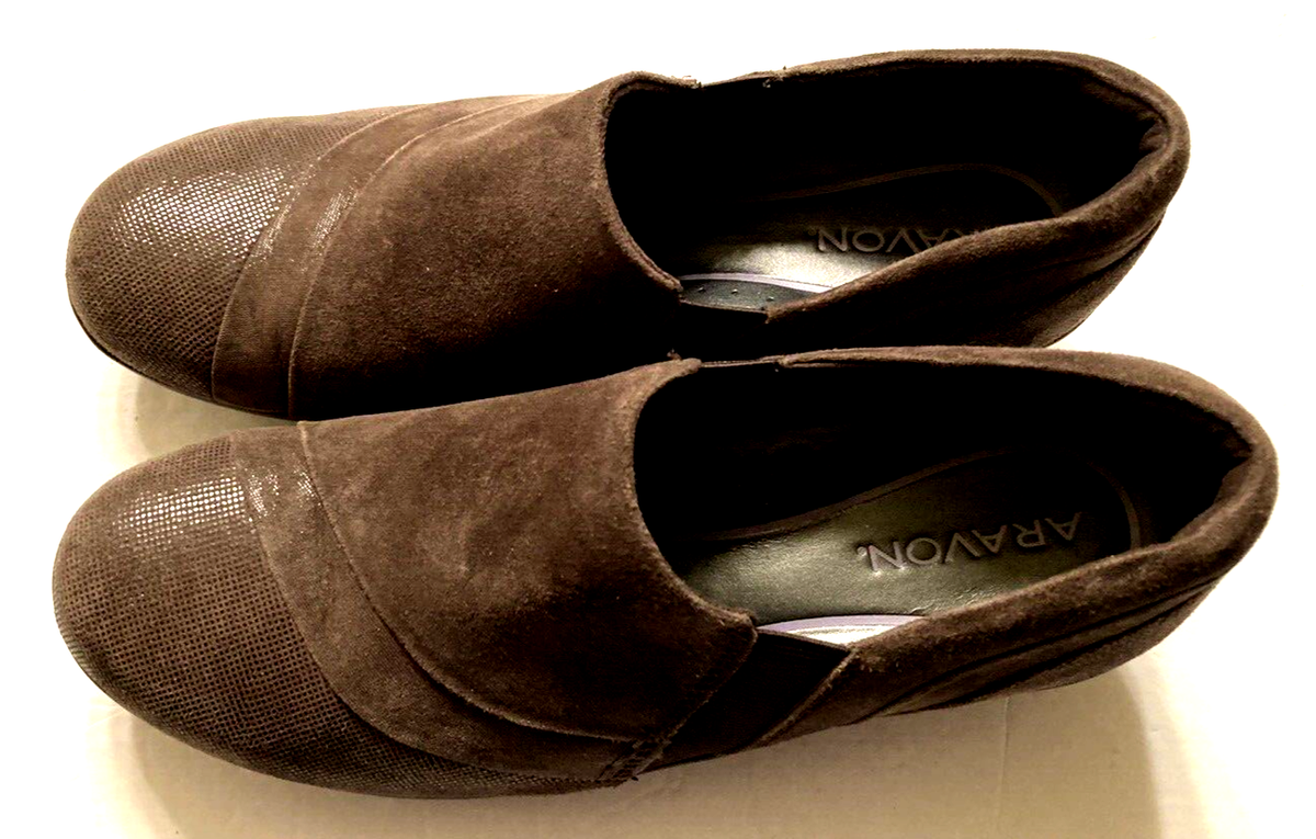 Womens ARAVON Size 9.5 Brown Leather Shimmer Clogs Loafers 