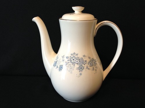 Royal Doulton Michelle One (1) 5-Cup Coffee Pot & Lid The Romance Collection - Picture 3 of 19