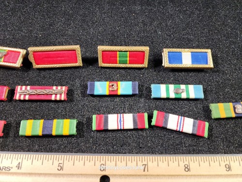 Lot Of 13 United States Military Rank Pin Award Campaign Ribbon Bars Used - Picture 3 of 4