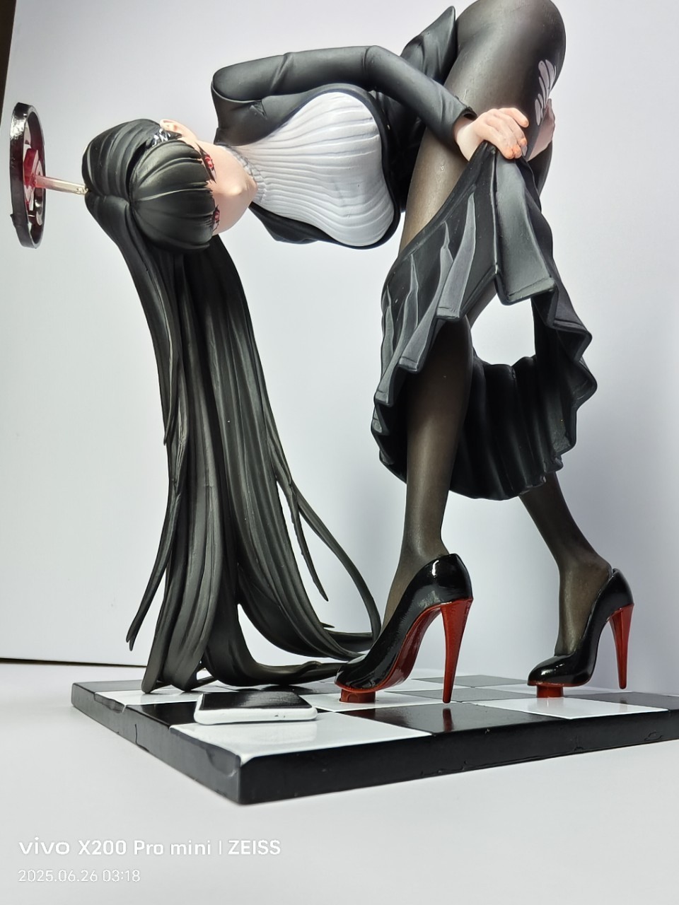 Figurine super sexy Tsukatsuki Rio pour décorer votre espace de jeu