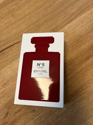Chanel No. 5 L'eau Limited Edition 2018 Red