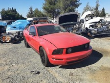 2005-2009 Ford Mustang Back Trunktailgate Base Wing Spoiler Red Wo Antenna 2005-2009 Ford Mustang Back Trunktailgate Base Wing Spoiler Red Wo Antenna