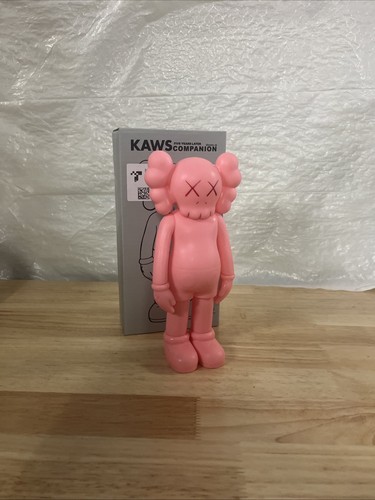 Kaws Companion – Figurine Originafake – Plastique – Année 2025