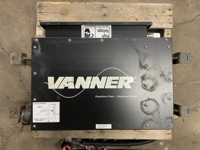 VANNER HBA500-H40EP, 300A (AT-IDLE) 600V-28V HVDC HVDC CONVERTER Working. J37