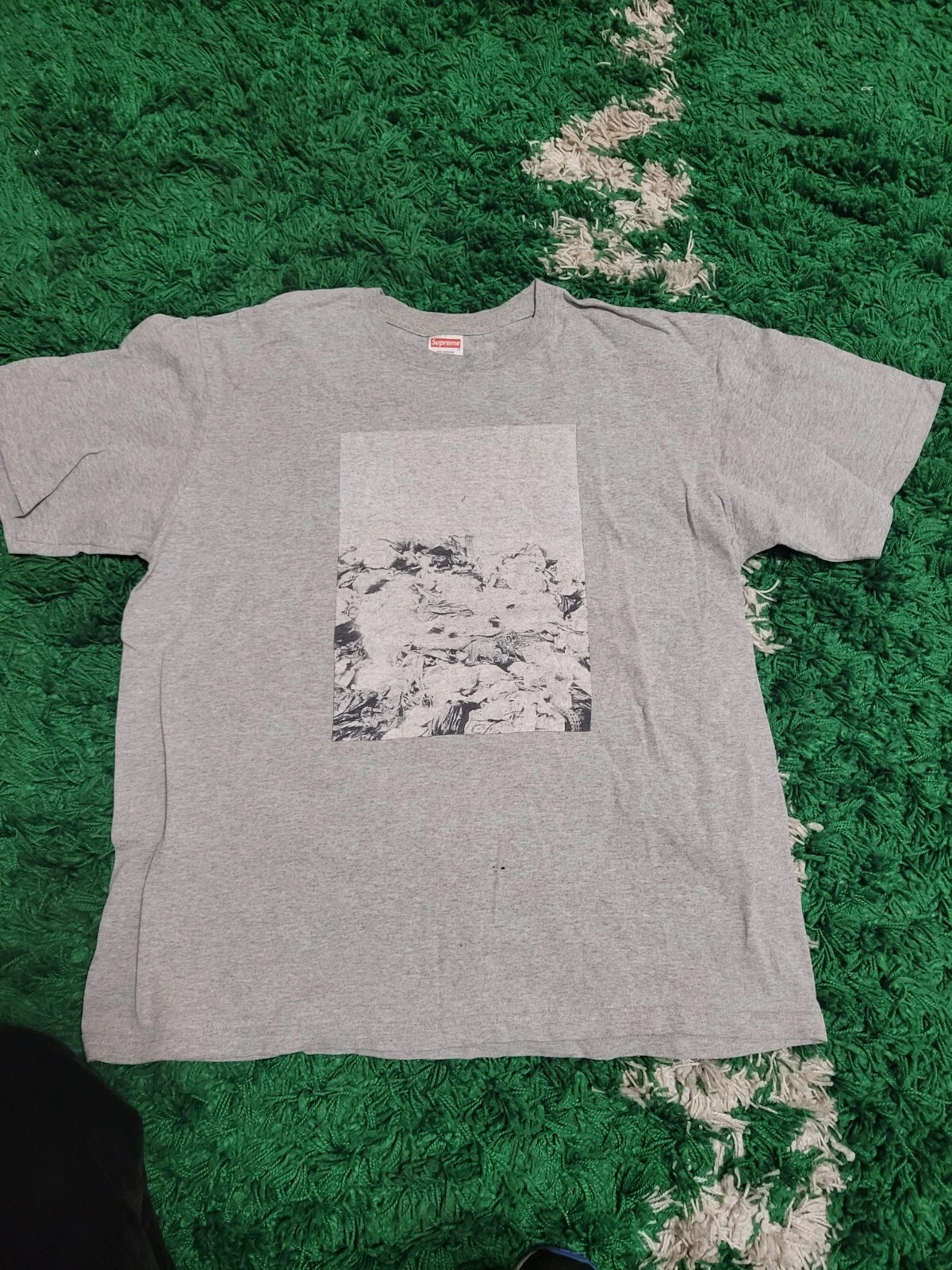 Tee shirt Supreme Trash gris bruyère taille M