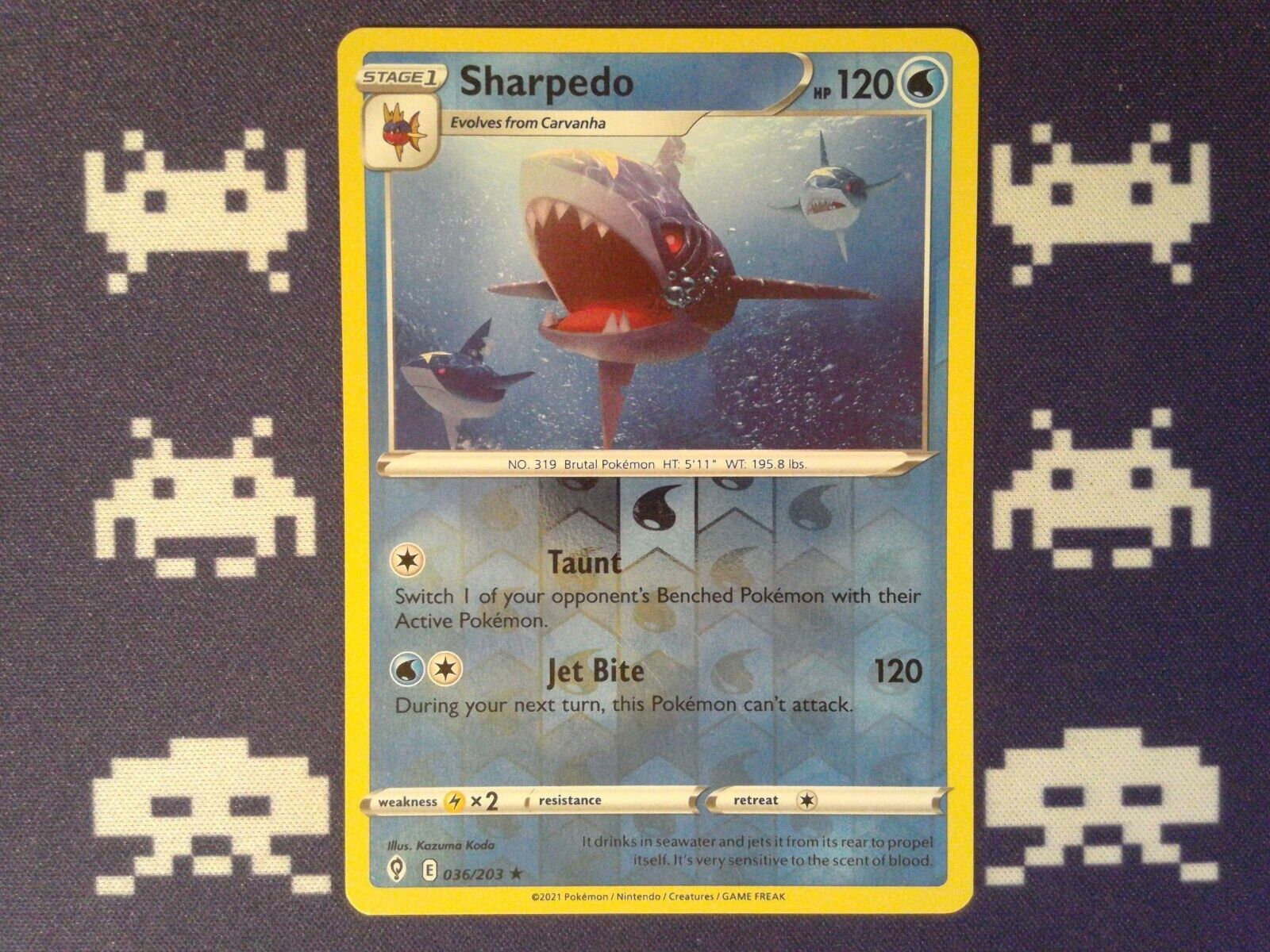 Sharpedo	036/203 Evolving Skies Reverse Holo Rare Pokemon #EV