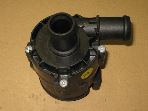 Audi VW Skoda 5Q Elektrische Wasserpumpe Zusatzwasserpumpe 5Q0121599J 5G0965561