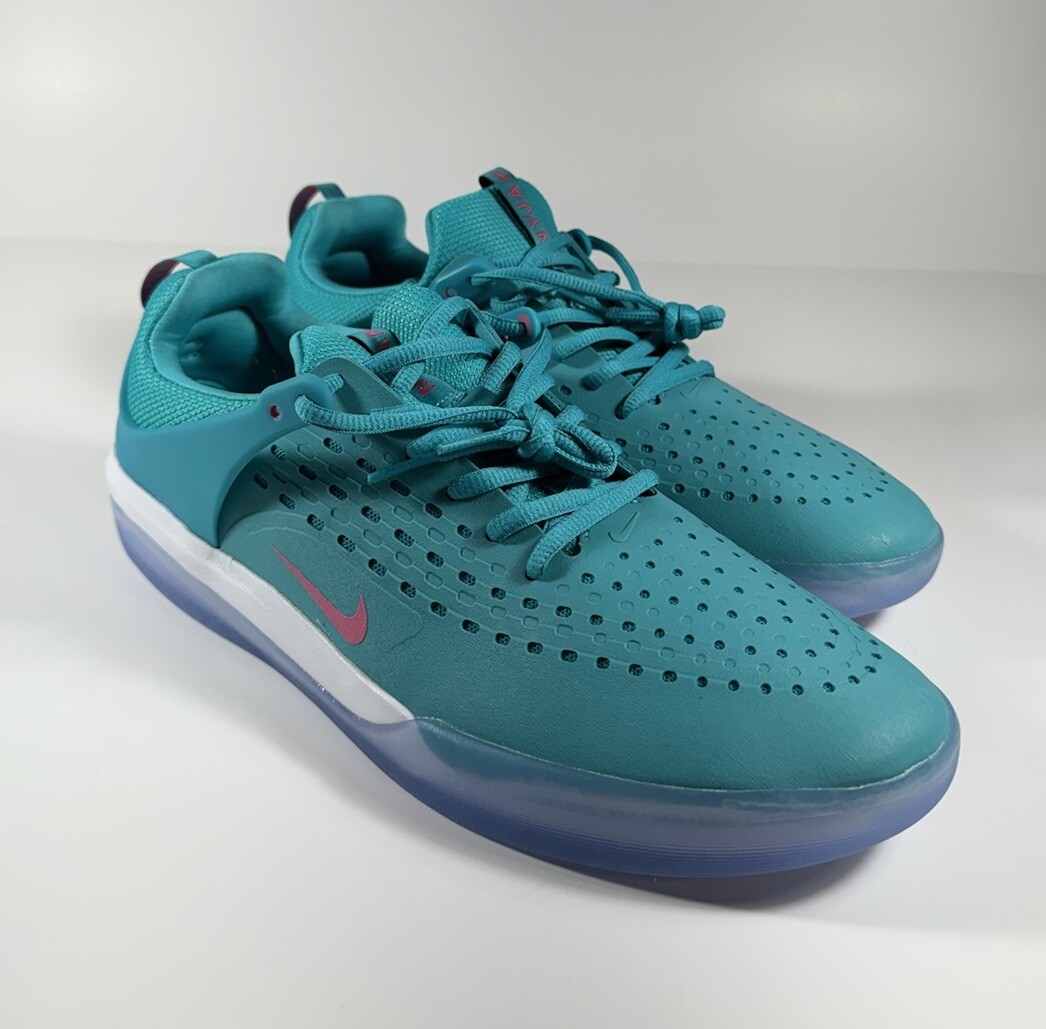 NIKE Zoom SB Nyjah 3 Skate Shoes Blue Men's Size 11.5 *NEW