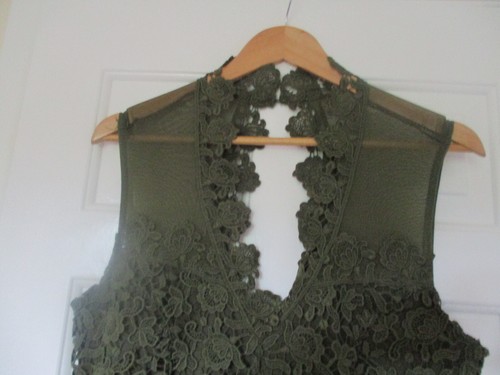 Guess - Over Lace Dark Olive Green Shorts Play Suit - Size 12/14 - Picture 2 of 12