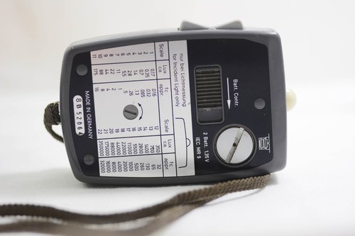 GOSSEN LUNA PRO PHOTOGRAPHERS CAMERA LIGHT METER WITH CASE AND STRAP - Picture 3 of 5