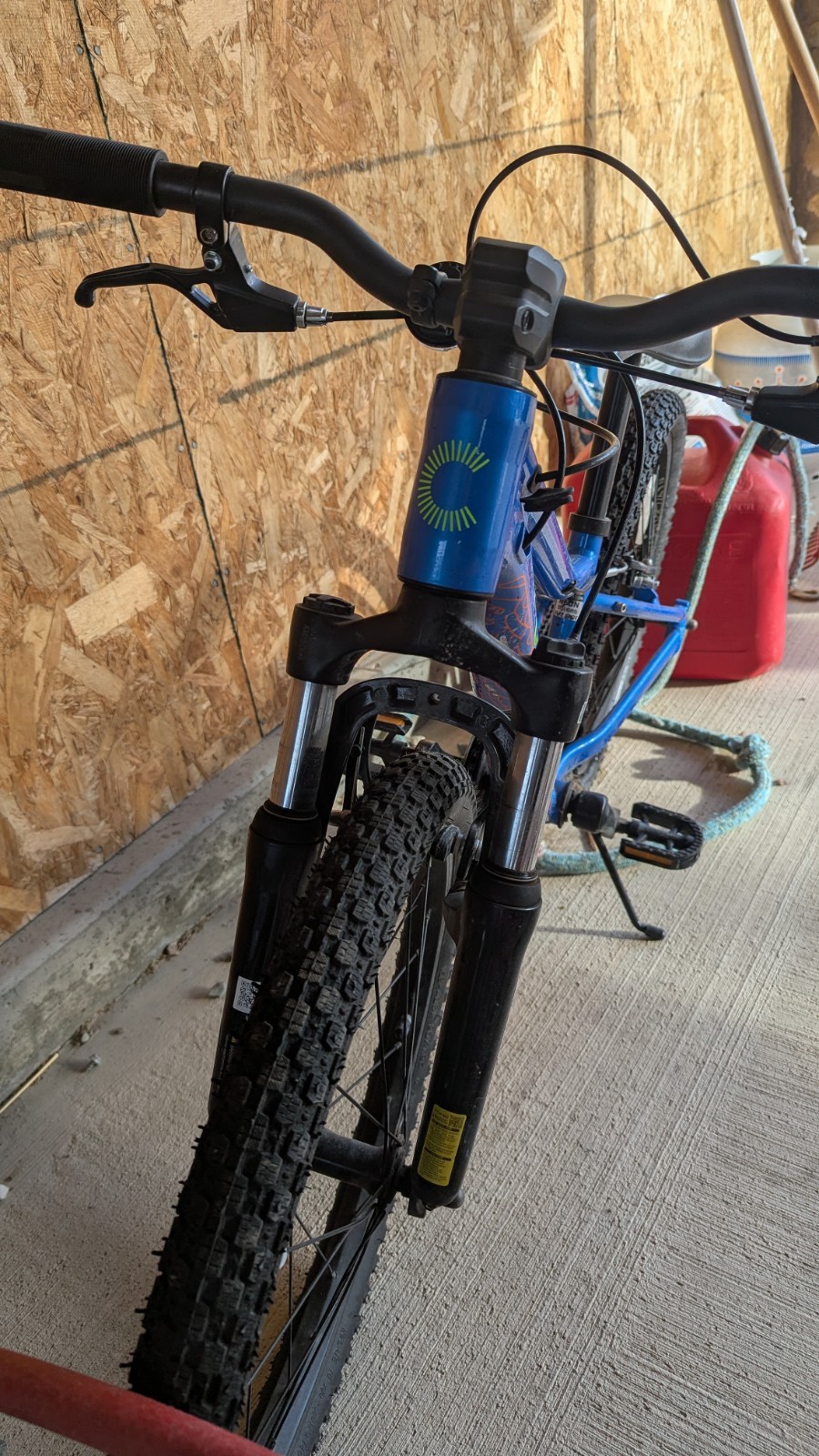 Cannondale Kid's Trail 20 Mountain Bike (height 3'10" and 4'3")