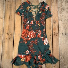 PRETTYLITTLETHING Women's Green Floral Lace Up Ruffle Mini Dress US 2