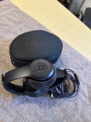 Beats by Dr. Dre Beats Solo3 Wireless On-Ear Headphones - Matte Black