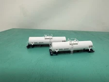 Atlas N - Kaolin Tank Cars - Missing Trucks No Package - SHPX Set Of 2