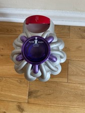 Dyson V8 Absolute cordless vacuum cleaner cyclone vgc