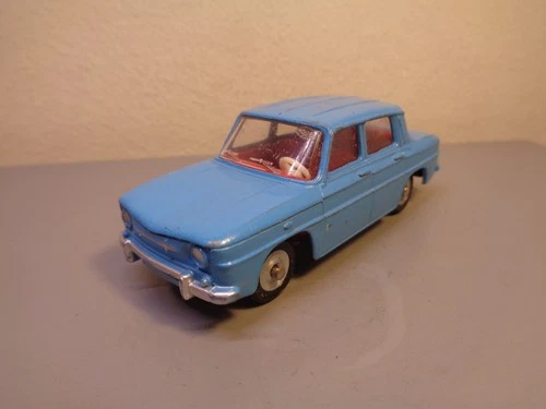 DINKY TOYS FRANCE No 517 VINTAGE 1960'S RENAULT R8 VERY GOOD CONDITION