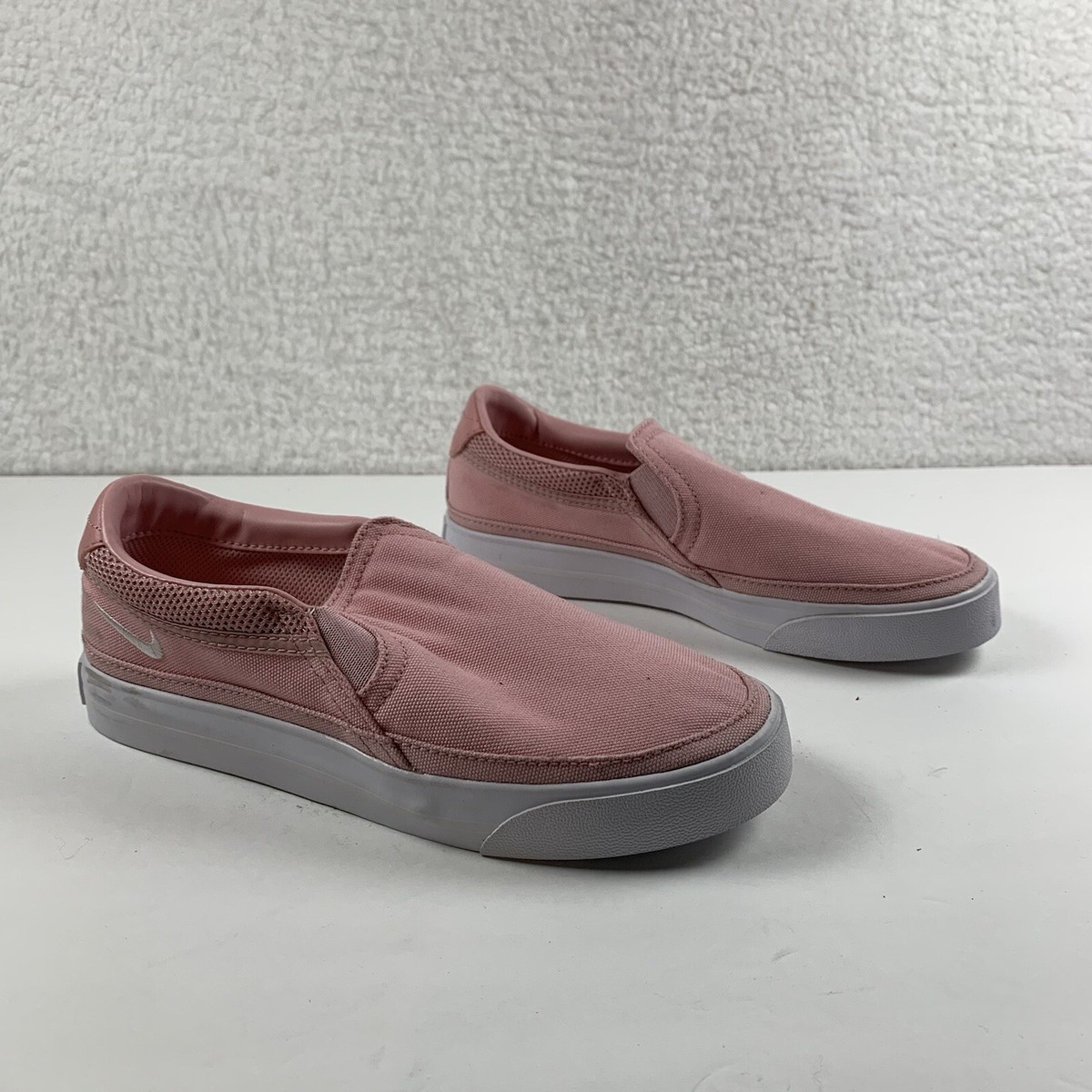 Canvas Women's Nike Court Legacy Slip On Nike Court Legacy