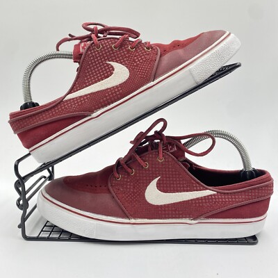 burgundy nike stefan janoski