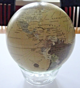 6" globe, very detailed