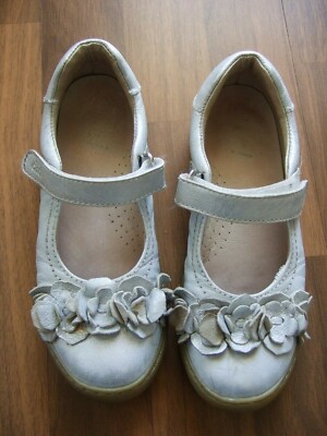 Hochzeit Taufe CLIC! Riemchen Ballerinas 3D Blumen silber Leder Größe 32 *TOP*