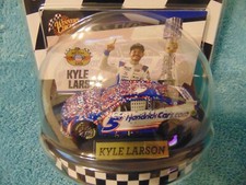 KYLE LARSON 5 ALL STAR RACE- 2023 WAVE RW6 NASCAR AUTHENTICS WINNER'S CIRCLE