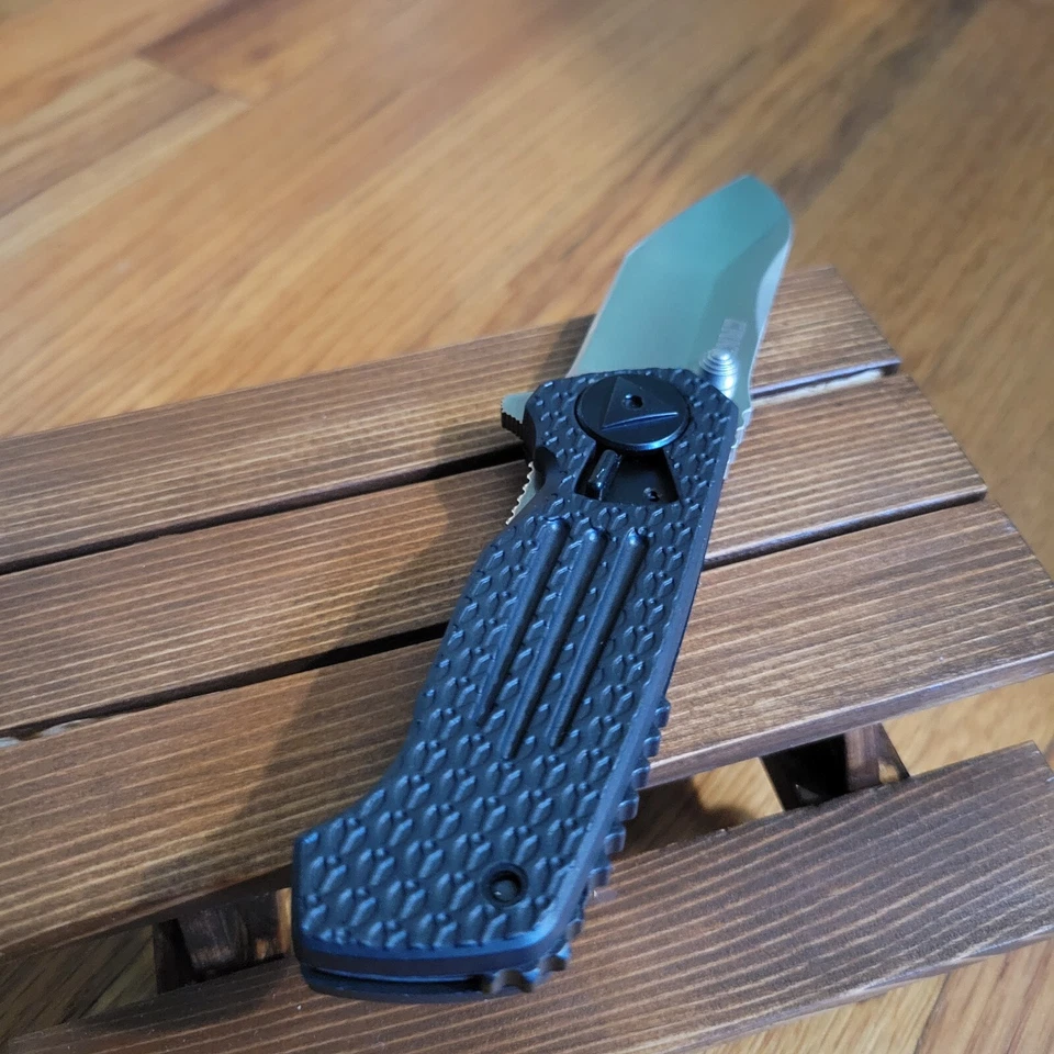 Faca dobrável CRKT PREQUEL  - Imagem 3 de 4