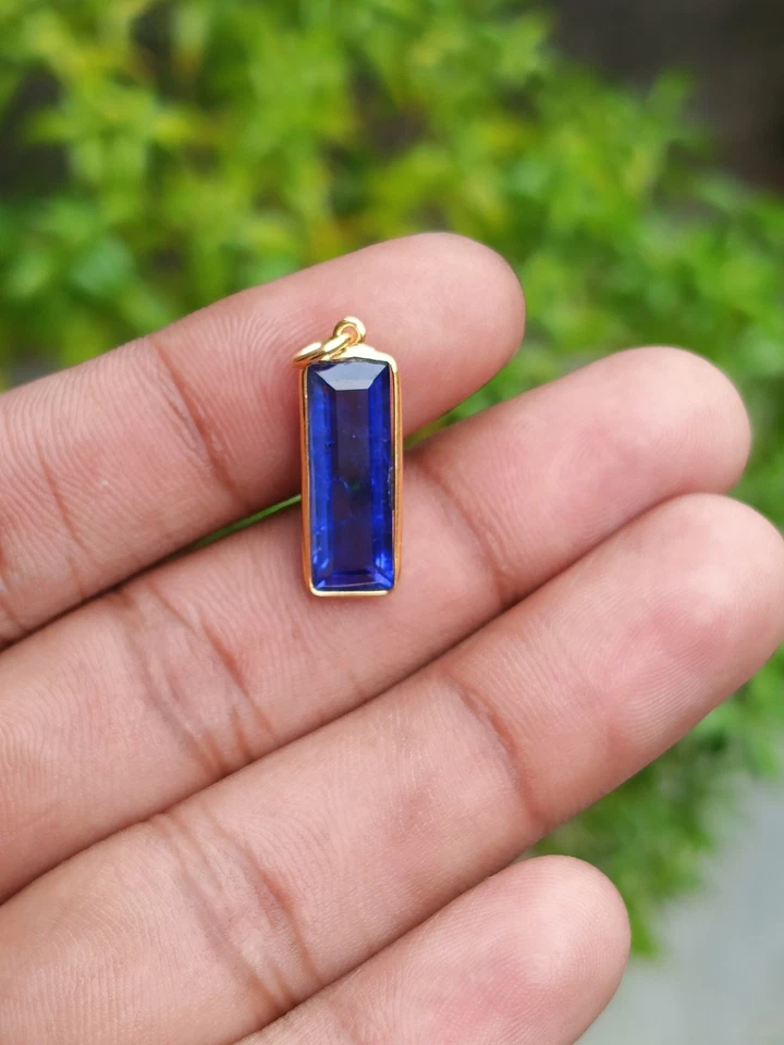 Natural Blue Sapphire Rectangle Charm, 18K Solid Gold Handmade Necklace Pendant - Image 3 of 4