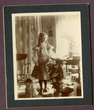 Antique Photo Cabinet Card BEAUTIFUL LITTLE GIRL W DOLL TOY ROOM INTERIOR