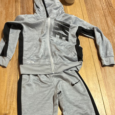 Nike Boys Therma-Fit Tracksuit Set Gray Black Hooded Zip Jacket Pants S 4-5YRS