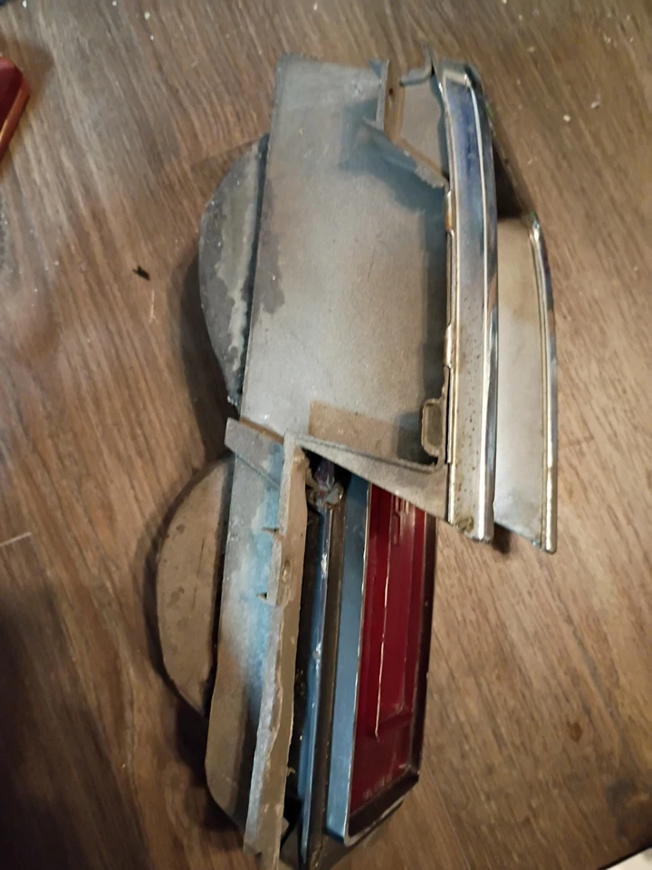 Oldsmobile Cutlass 1973 luces traseras Hurst Olds lámpara 442 bisel y lente Hurst Olds Foto 3 de 4