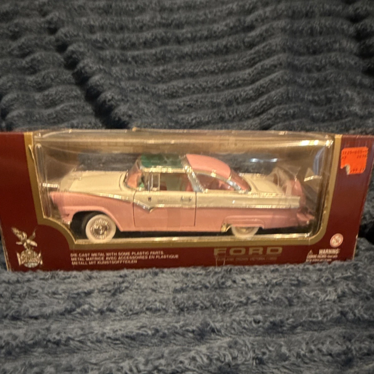 Ford 1:18 1955 Vehicle Year Vintage Manufacture Diecast Cars