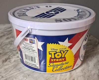 レア　トイストーリー　BUCKET O SOLDIERS Toy Story Bucket O' Soldiers Toy Story Signature Collection Green Army Men