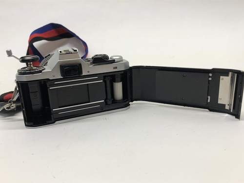 Pentax ME Super SE 35mm SLR Camera w/ Light meter, and other accessories - Picture 3 of 24