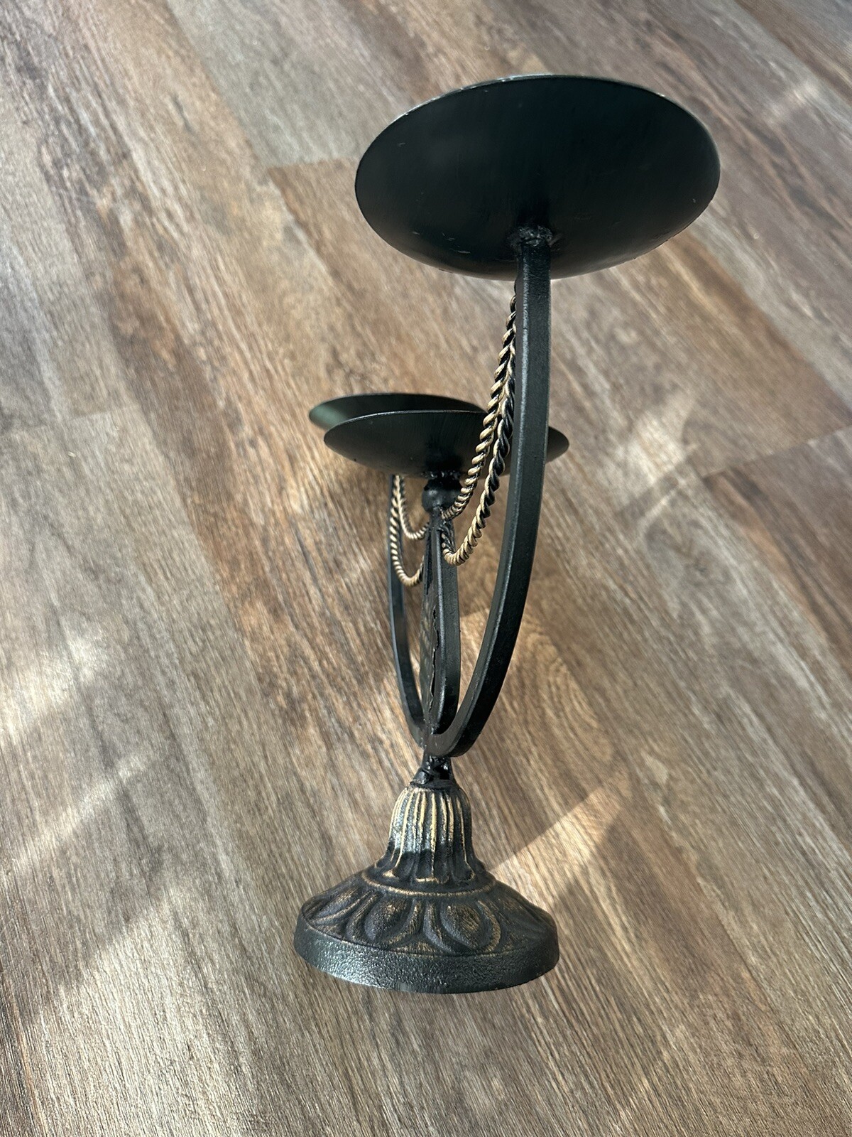 Picture 2 of 5