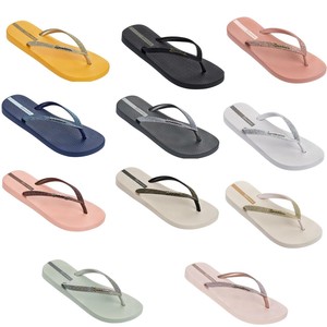 ipanema flip flops with bow