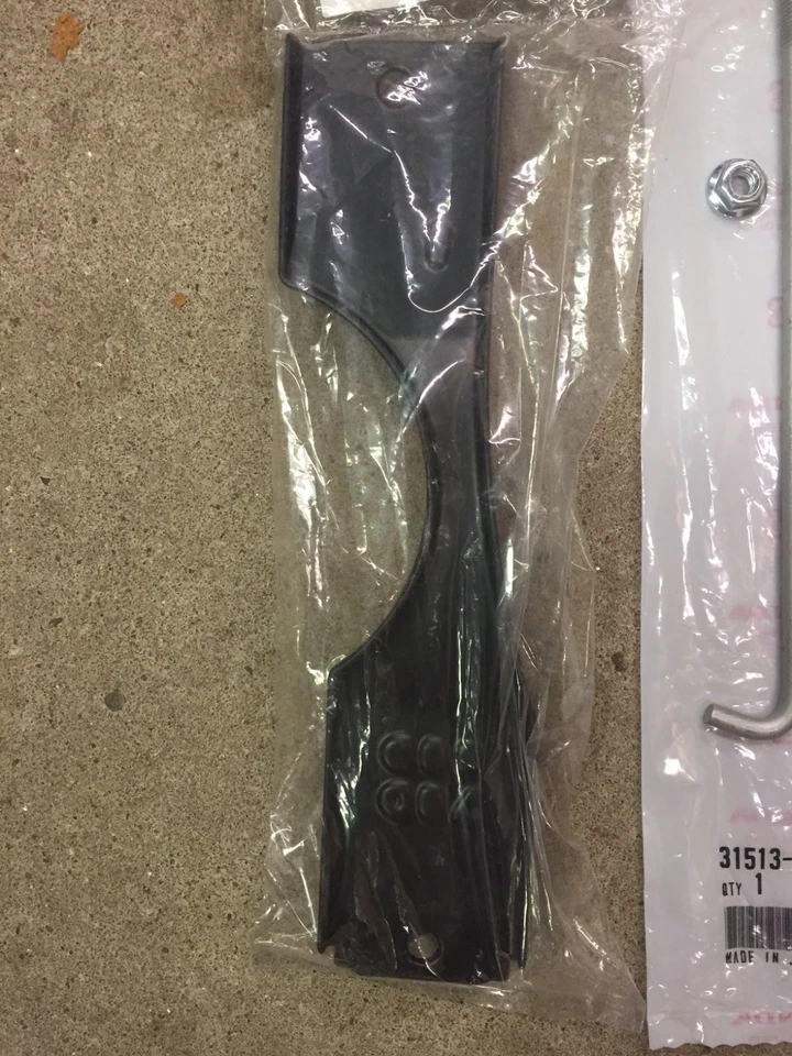 Genuine OEM Honda Accord 6 Cylinder Battery Hold Down Kit 2003 - 2007 Tie Plate - Image 3 of 3